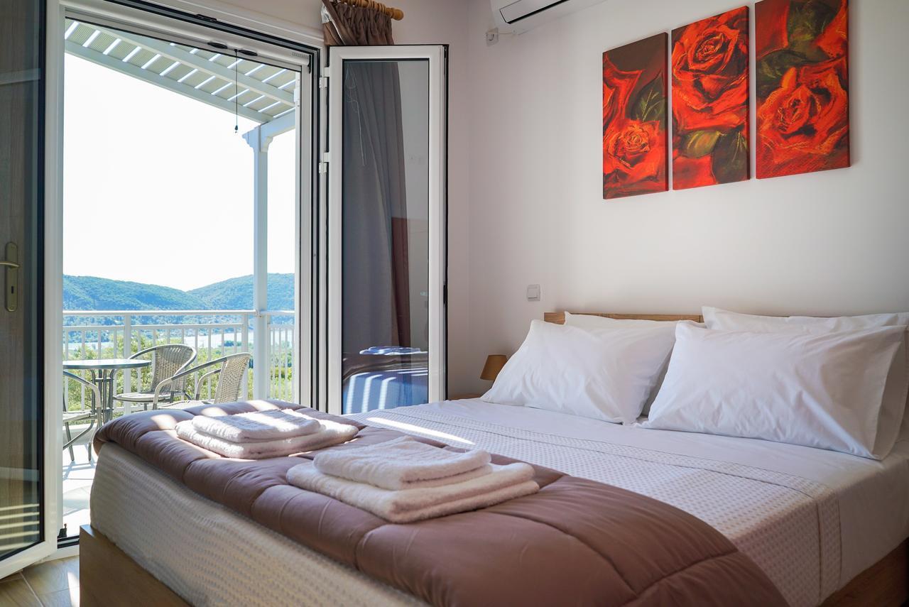 Abeli Villas Nydri  Luaran gambar